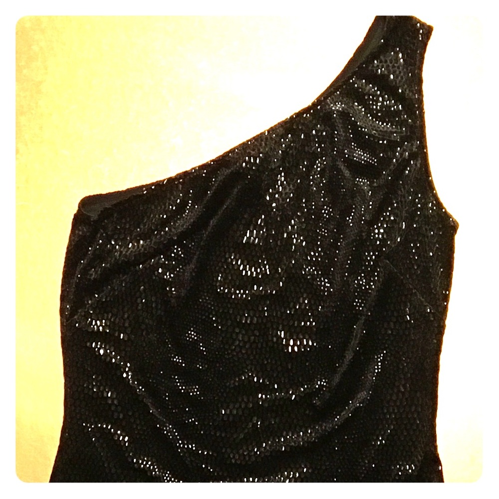 Bebe one shoulder top